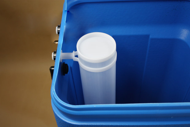 0.5噸(500L)每小時(shí)出力全自動(dòng)軟水器